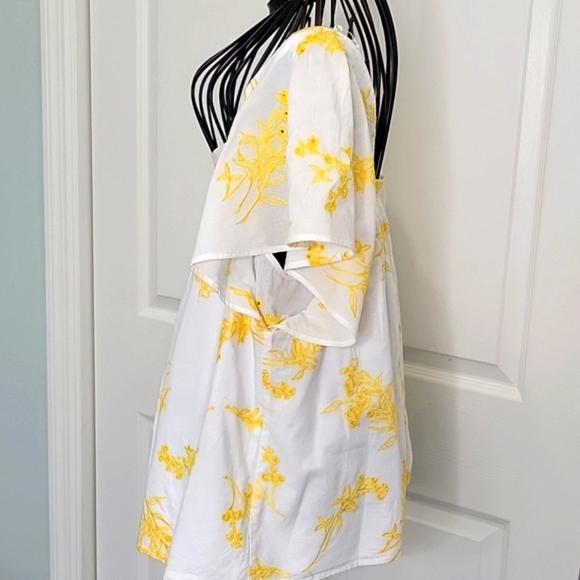 A LOVES A White Blouse With Yellow Embroidered Floral Print Size Large - Picture 5 of 10